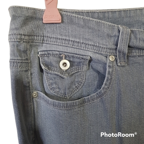 Nine & Company by Nine West High Rise Wide Leg Jeans - Picture 5 of 10